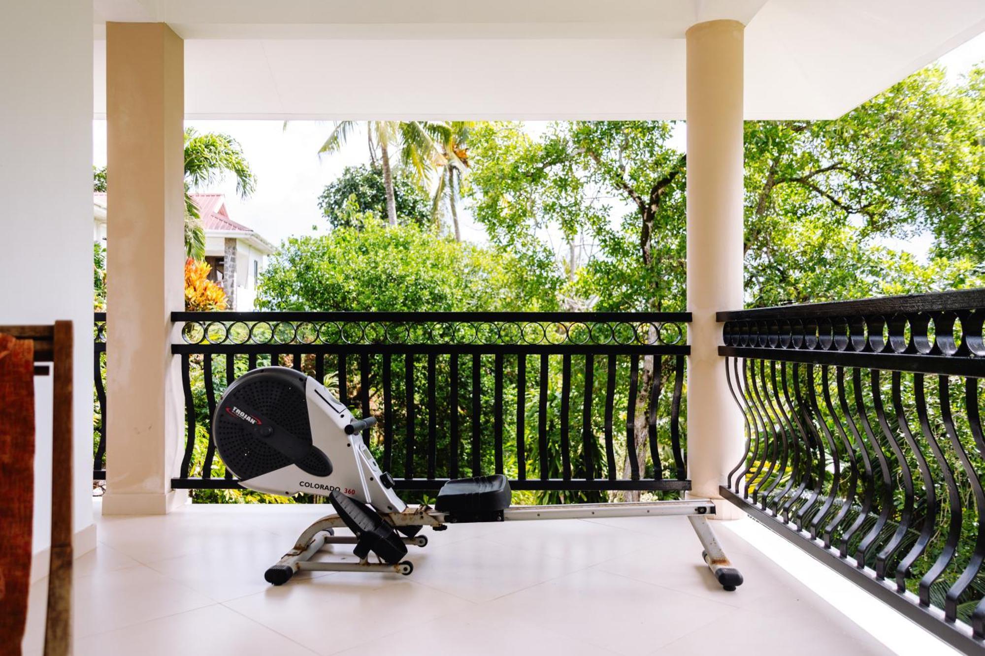 South Hill Villa อองซ์รอแยล ภายนอก รูปภาพ