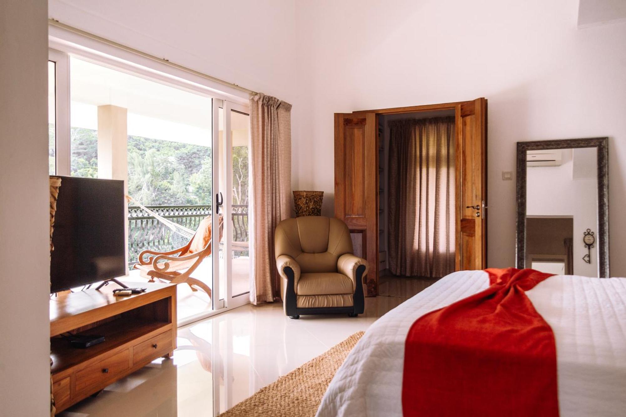 South Hill Villa อองซ์รอแยล ภายนอก รูปภาพ