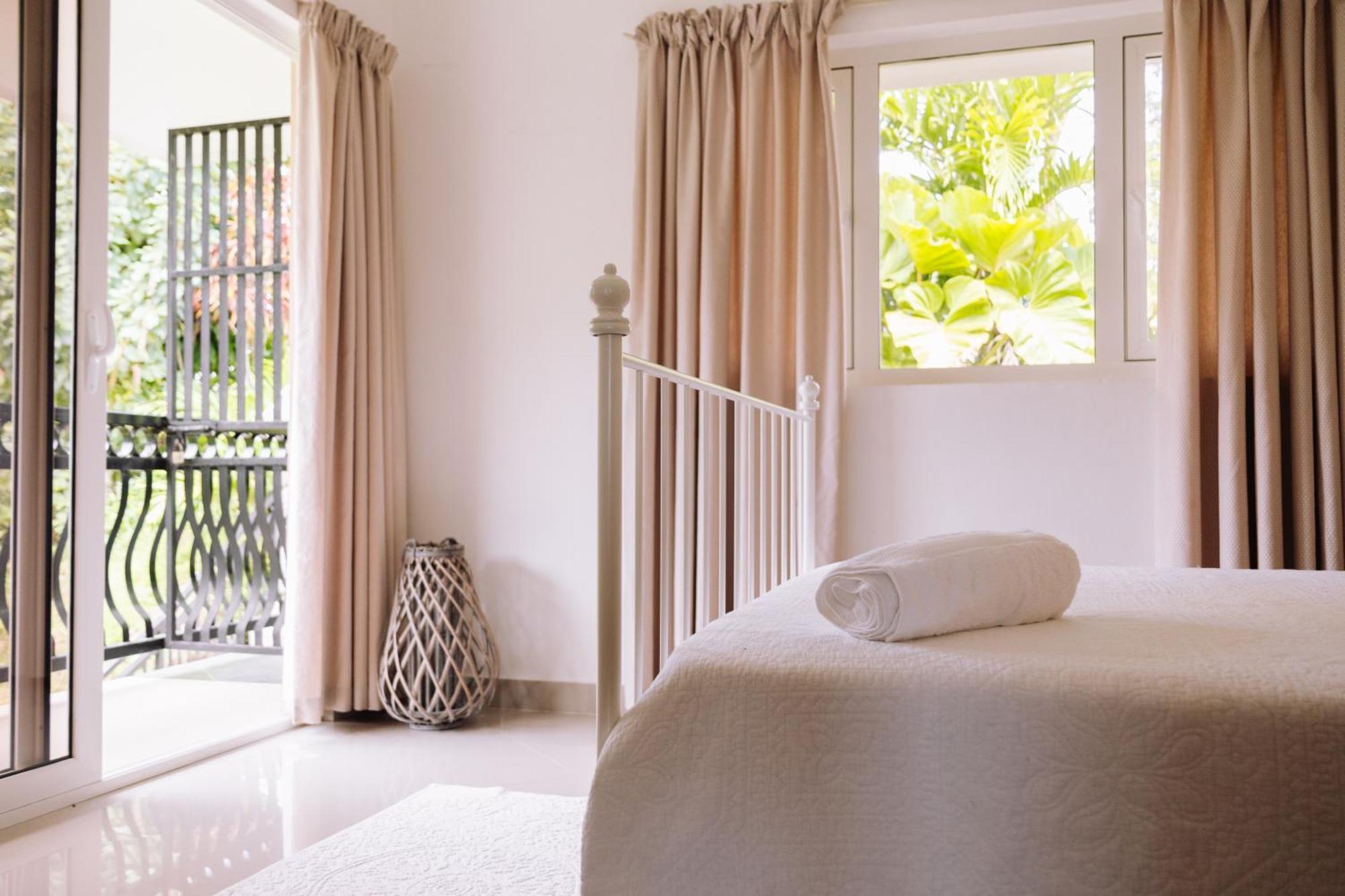 South Hill Villa อองซ์รอแยล ภายนอก รูปภาพ