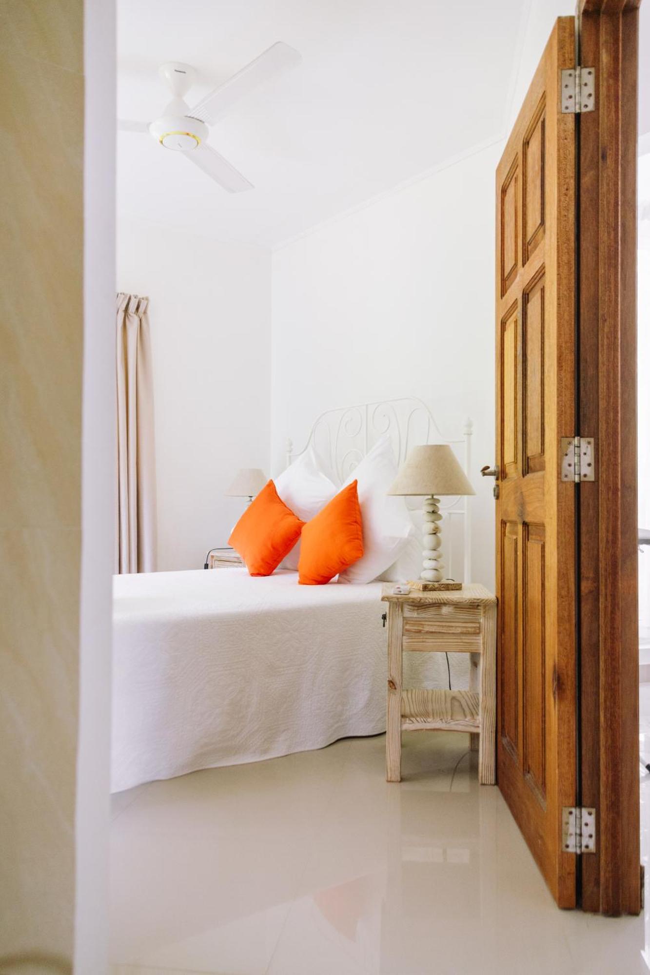 South Hill Villa อองซ์รอแยล ภายนอก รูปภาพ